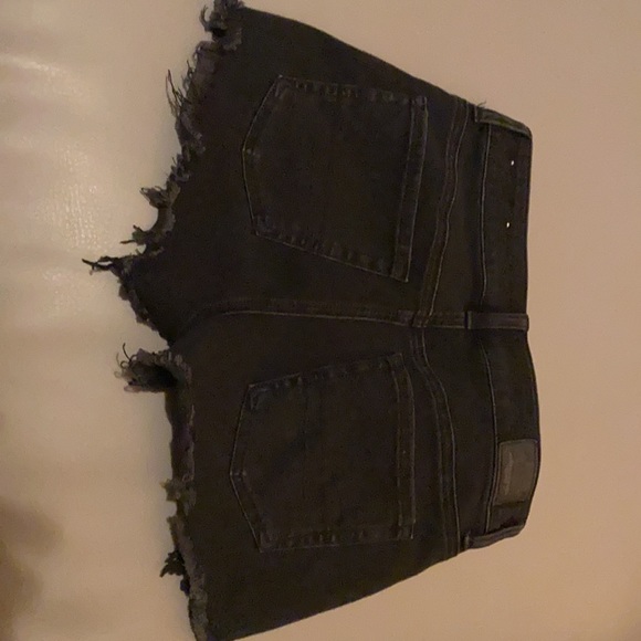 AE shorts - Picture 2 of 3